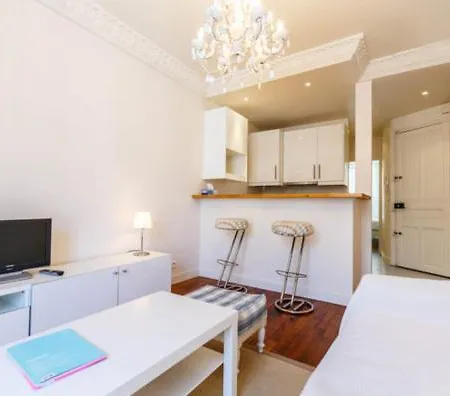 Champs Elysees Luxe Flat Parigi